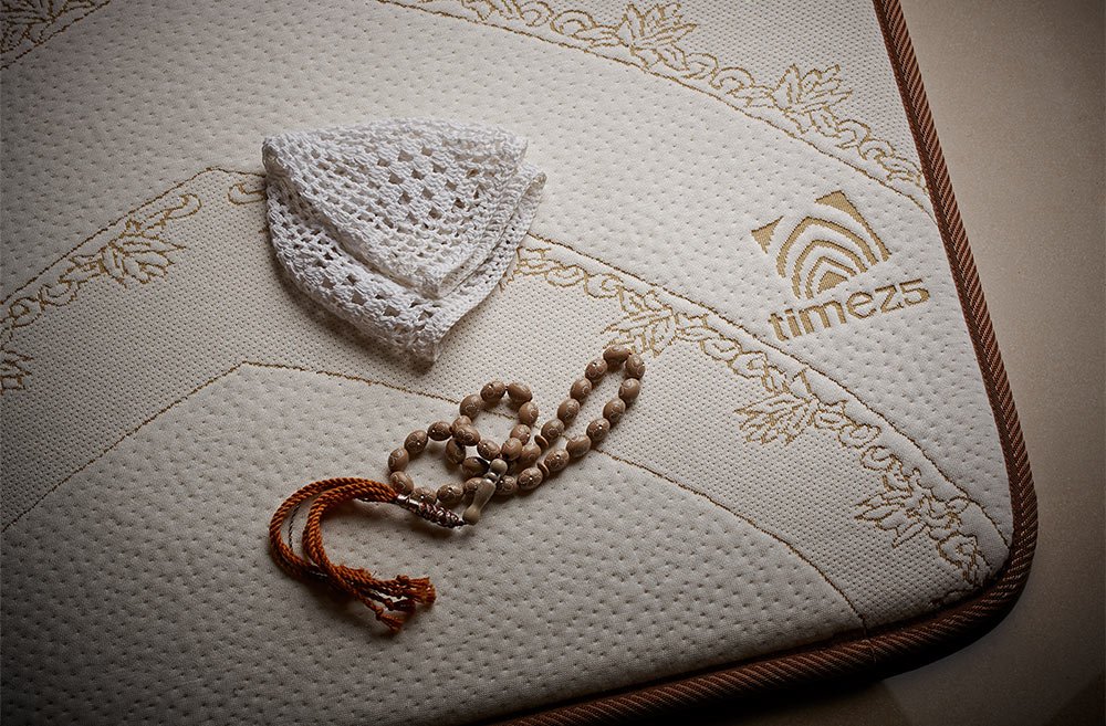 TIMEZ5 Luxury Prayer Mat and Prayer Rug for Knee Pain Relief